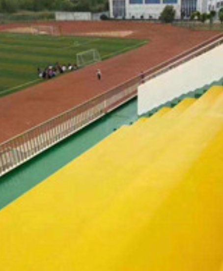 白鹭湖管理区专业球场地面翻新维修整改